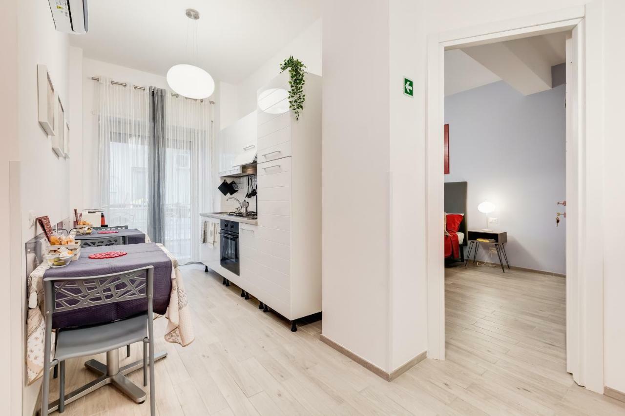 I Cantoni Di Roma Guest House Экстерьер фото