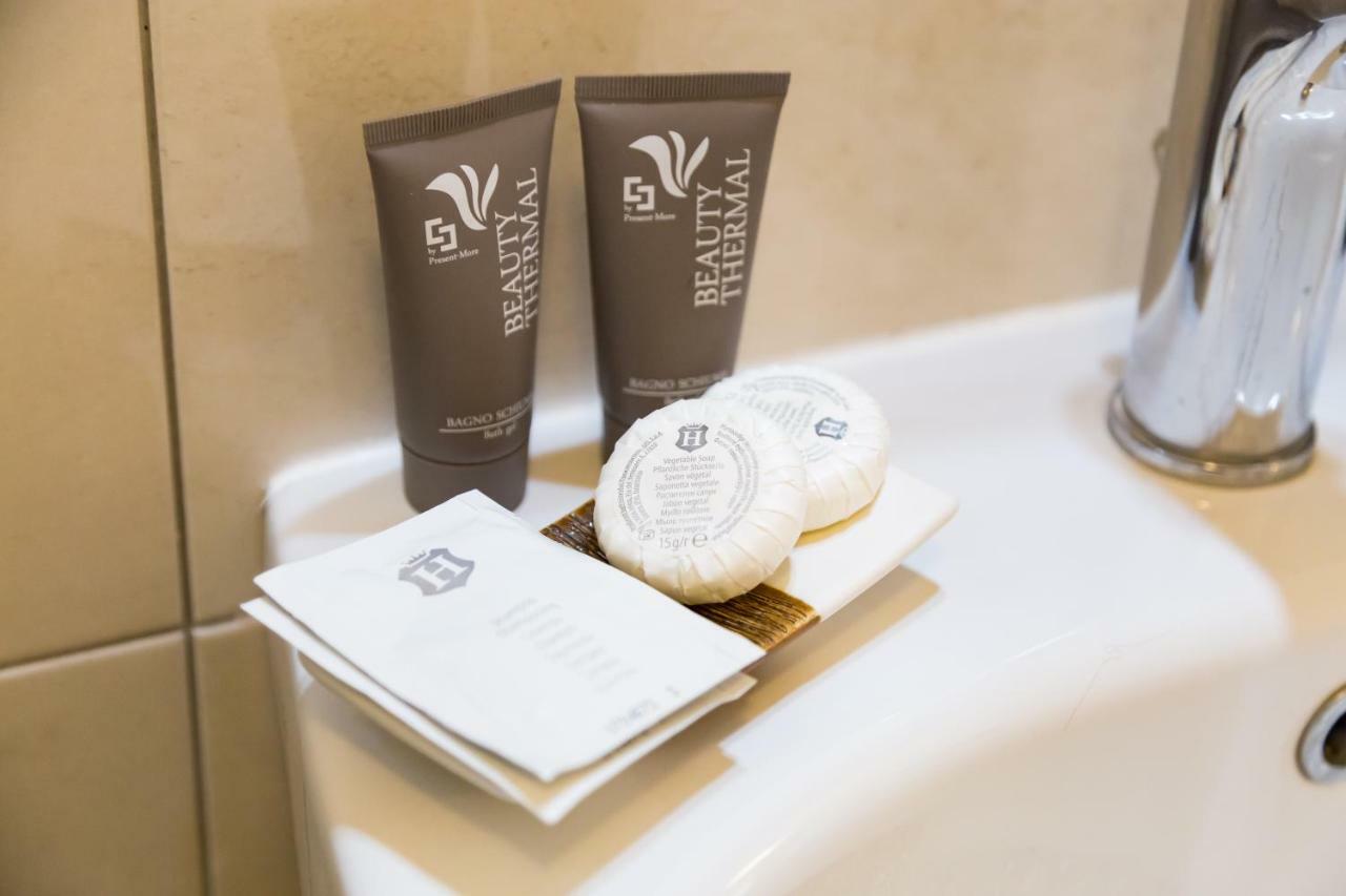 I Cantoni Di Roma Guest House Экстерьер фото